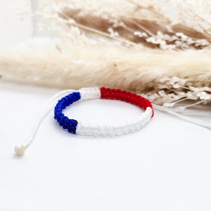 Bracelet France drapeau tricolore Fait Main / Bleu Blanc Rouge / Macramé / Ajustable / Résistant à l'eau